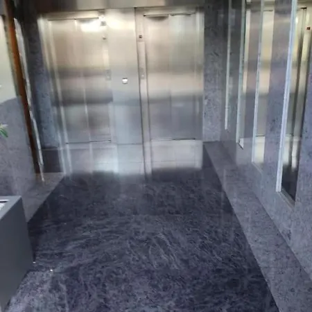 Apartamento Playa, Terraza, Vistas Al Mar, Garaje, Estacion Ave A 5 Min Andando