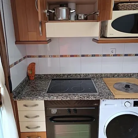 Playa, Terraza, Vistas Al Mar, Garaje, Estacion Ave A 5 Min Andando Apartamento